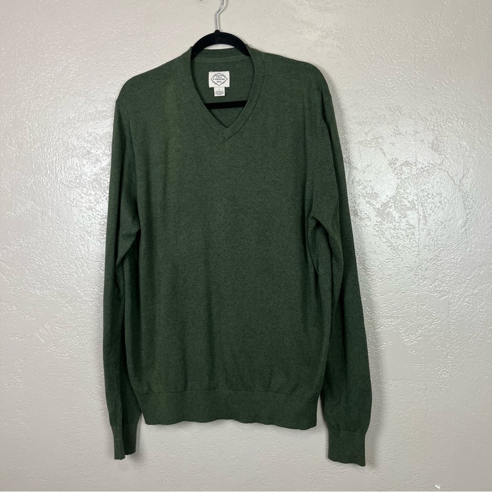 St. John’s bay men long sleeve‎ V-neck green sweater size large